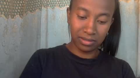 minouch211907 online show from June 28, 2026, 12:55 pm