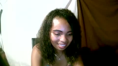 Snapshot of miorah chatting on February 8, 2025, 11:33 am miorah online show from February 8, 2025, 11:33 am