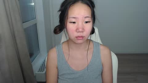 Snapshot of mira_g chatting on March 5, 2025, 12:55 pm mira_g online show from March 5, 2025, 12:55 pm