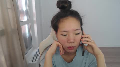 Snapshot of mira_g chatting on March 7, 2025, 1:29 pm mira_g online show from March 7, 2025, 1:29 pm