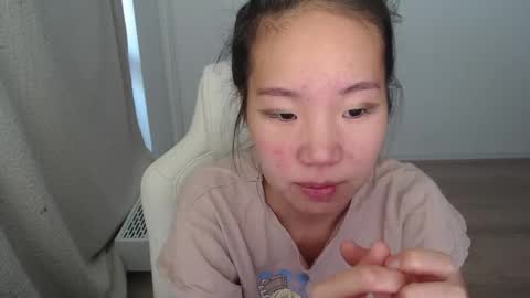 Snapshot of mira_g chatting on October 10, 2025, 9:52 am mira_g online show from October 10, 2025, 9:52 am