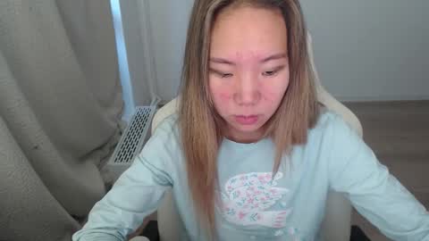 Snapshot of mira_g chatting on October 14, 2025, 6:36 am mira_g online show from October 14, 2025, 6:36 am