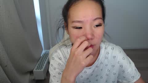 Snapshot of mira_g chatting on October 16, 2025, 9:43 am mira_g online show from October 16, 2025, 9:43 am