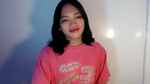 Snapshot of mira_luna222 chatting on February 2, 2025, 3:54 am Mira Bella online show from February 2, 2025, 3:54 am