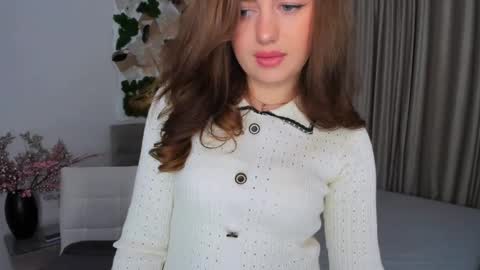 Emma online show from February 10, 2025, 10:40 pm