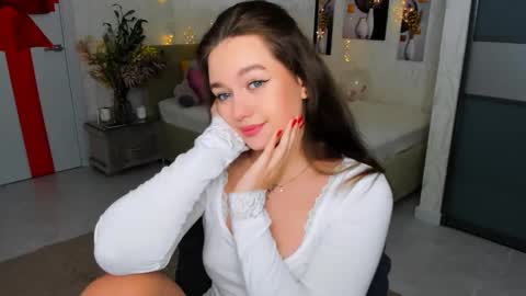 Emma online show from February 13, 2025, 7:21 pm