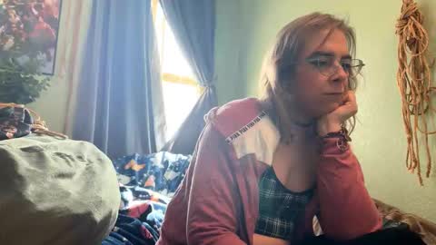 Snapshot of miranda_flowers chatting on March 1, 2026, 8:33 pm Miranda Flowers online show from March 1, 2026, 8:33 pm