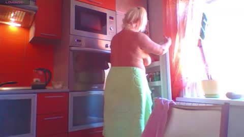 Snapshot of miranda_robinson chatting on October 16, 2025, 10:05 am Miranda online show from October 16, 2025, 10:05 am