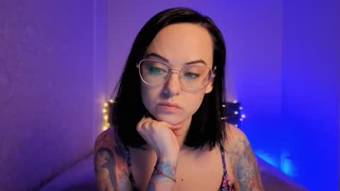 MiraSkyy online show from March 23, 2026, 4:33 pm