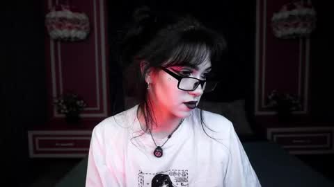 Jess online show from June 1, 2026, 5:42 am