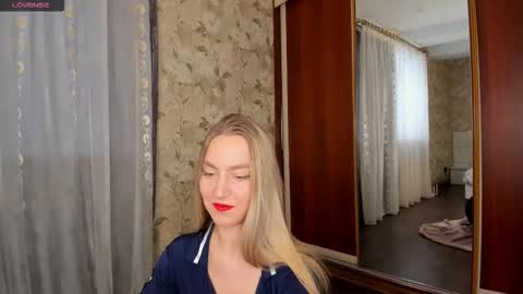 mishapallmer online show from November 22, 2025, 8:46 am