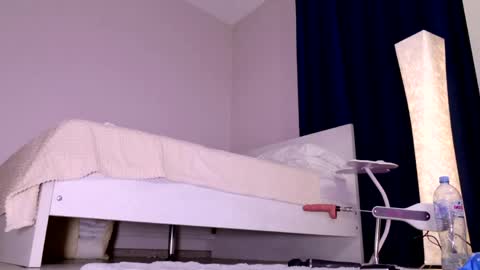 Mishel online show from April 18, 2026, 7:07 pm