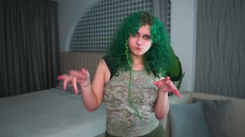 Kate online show from April 29, 2026, 5:06 pm