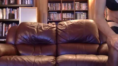 misohoney007 online show from April 7, 2026, 2:23 am