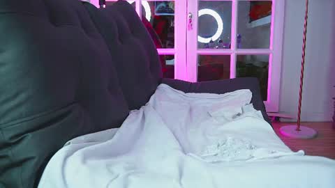 Snapshot of miss___angel chatting on June 25, 2026, 11:26 am miss___angel online show from June 25, 2026, 11:26 am