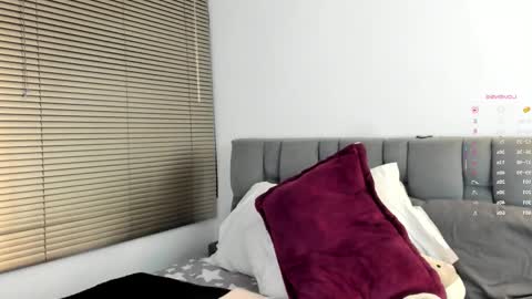 miss__jones_ online show from November 30, 2025, 11:20 pm