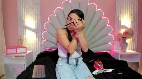 miss__star_ online show from June 11, 2026, 1:09 pm