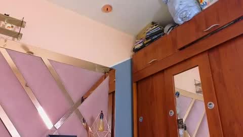 Ada online show from October 2, 2025, 11:12 pm