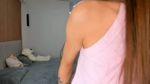Katrin online show from June 19, 2026, 9:57 am