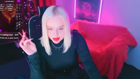 Snapshot of miss_alice_silver chatting on June 6, 2026, 8:24 pm miss_alice_silver online show from June 6, 2026, 8:24 pm