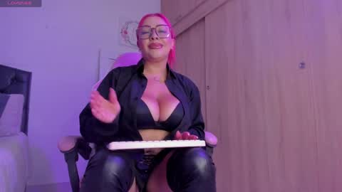 Snapshot of miss_amarantha1 chatting on April 14, 2026, 11:49 am A M A R A N T H A online show from April 14, 2026, 11:49 am