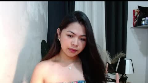 Briella online show from April 7, 2026, 2:28 pm