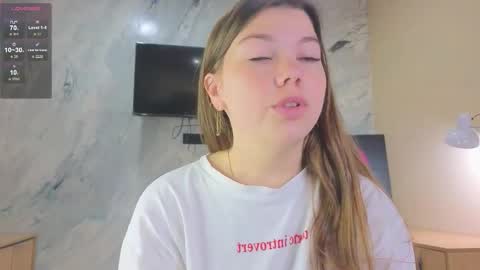 Sandy online show from October 4, 2025, 12:30 am