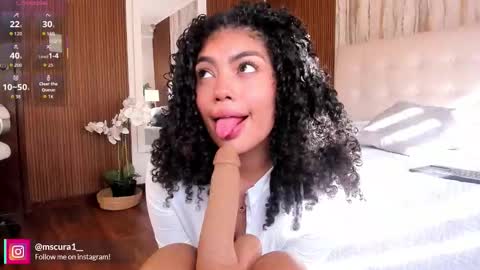 CANDELA CASTRO  online show from February 11, 2026, 1:05 pm