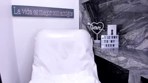 Danika online show from February 15, 2025, 11:06 am