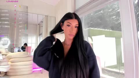 miss_diamond__ online show from January 10, 2026, 8:27 am