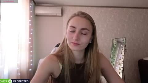 Emily online show from July 10, 2026, 1:21 am