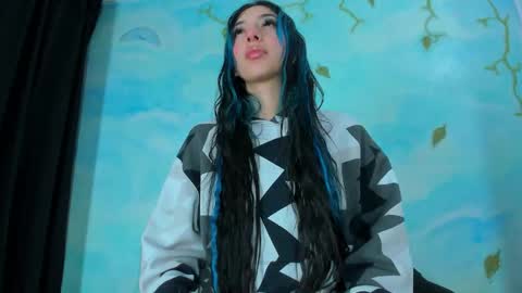 miss_evans_ online show from September 15, 2025, 6:35 am