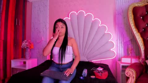 miss_evans_ online show from April 1, 2026, 3:20 pm