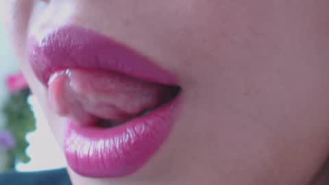 Snapshot of miss_evoleth2 chatting on December 8, 2024, 1:14 pm Miss Evoleth online show from December 8, 2024, 1:14 pm