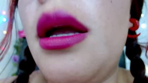 Snapshot of miss_evoleth2 chatting on January 24, 2025, 7:39 pm Miss Evoleth online show from January 24, 2025, 7:39 pm