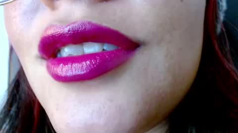 Snapshot of miss_evoleth2 chatting on January 29, 2025, 5:51 am Miss Evoleth online show from January 29, 2025, 5:51 am