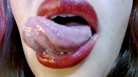 Snapshot of miss_evoleth2 chatting on February 10, 2025, 7:26 am Miss Evoleth online show from February 10, 2025, 7:26 am