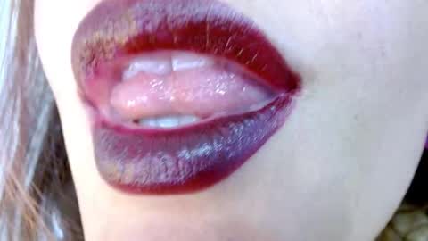 Snapshot of miss_evoleth2 chatting on September 11, 2025, 3:45 pm Miss Evoleth online show from September 11, 2025, 3:45 pm