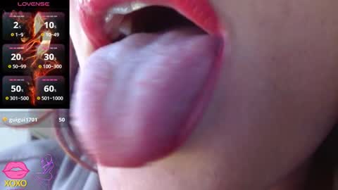 Miss Evoleth online show from October 29, 2025, 6:20 pm