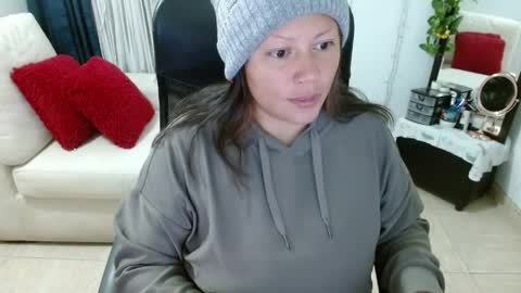 Miss Evoleth online show from May 13, 2026, 8:44 am
