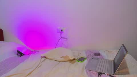 miss_isa_00 online show from July 26, 2026, 3:47 am