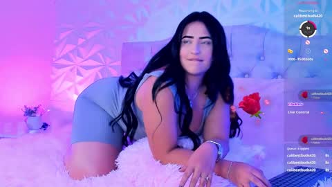 Snapshot of miss_ivy4 chatting on January 21, 2025, 8:54 pm Ivy online show from January 21, 2025, 8:54 pm