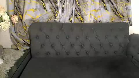 julie online show from March 8, 2026, 11:03 am