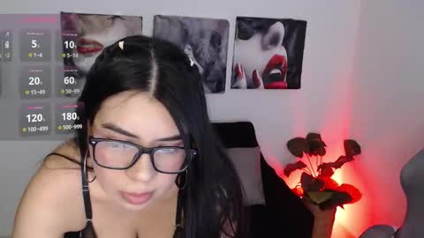 Snapshot of miss_laiila chatting on March 22, 2026, 12:25 am Laila online show from March 22, 2026, 12:25 am