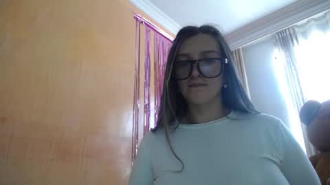 lilieth  online show from February 5, 2026, 4:11 pm