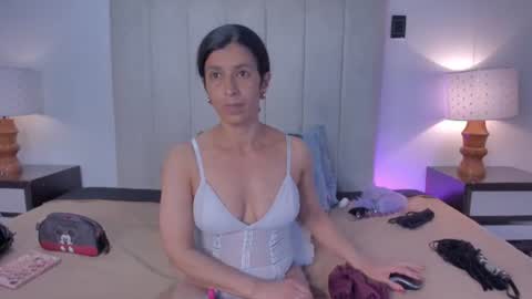 miss_milf_ online show from July 9, 2026, 8:24 pm