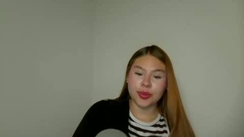 sophi 3 online show from May 7, 2026, 1:33 am