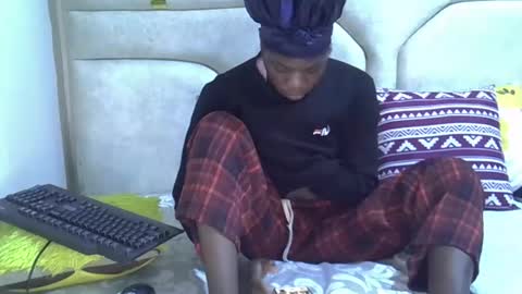 Snapshot of miss_squirty2 chatting on October 21, 2025, 6:36 am jasmine online show from October 21, 2025, 6:36 am
