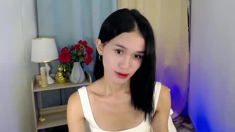 Snapshot of miss_sunshinex chatting on February 5, 2025, 10:30 am Shine online show from February 5, 2025, 10:30 am
