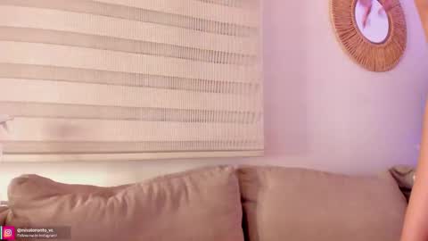 Snapshot of miss_toronto chatting on March 4, 2025, 6:39 pm Adara Lpez online show from March 4, 2025, 6:39 pm